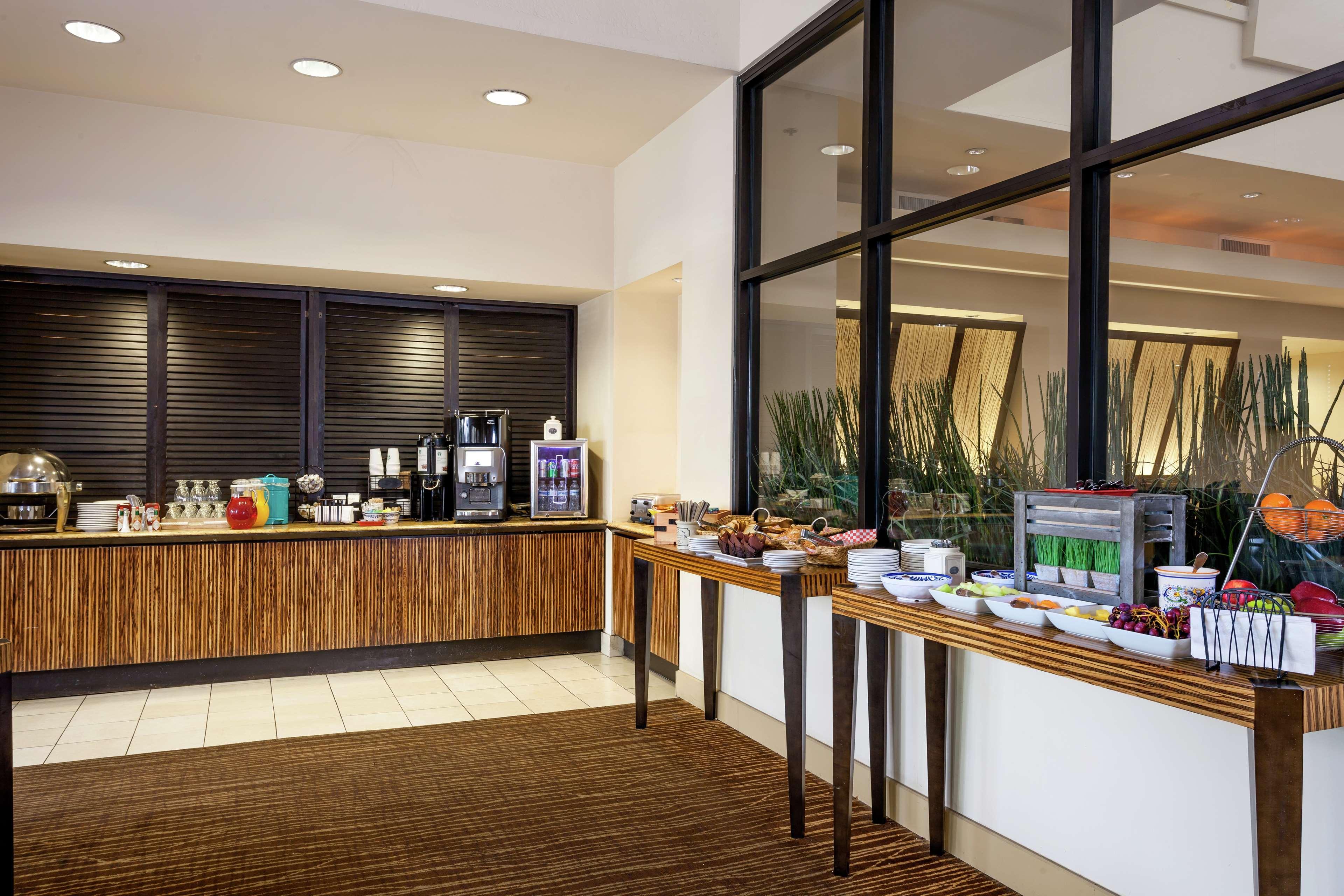 Hotel Hilton Stockton Exterior foto